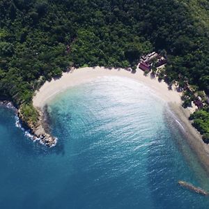 Dolphin Bay Island Resort